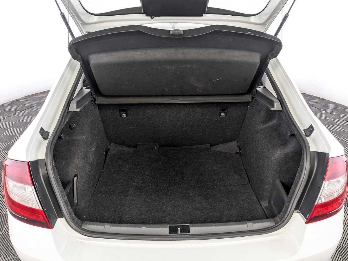 Skoda Rapid, 2017 Фото №10