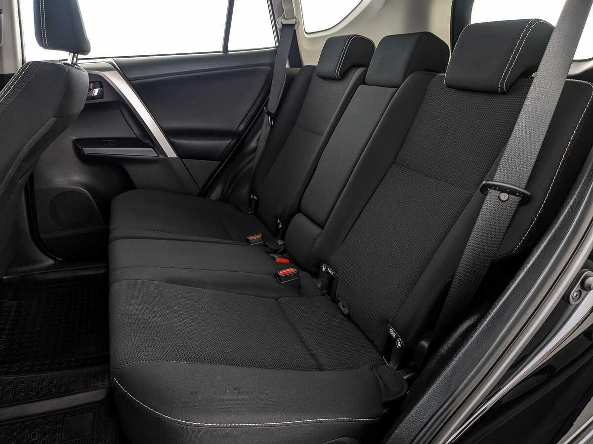 Toyota RAV4, 2017 Фото №12