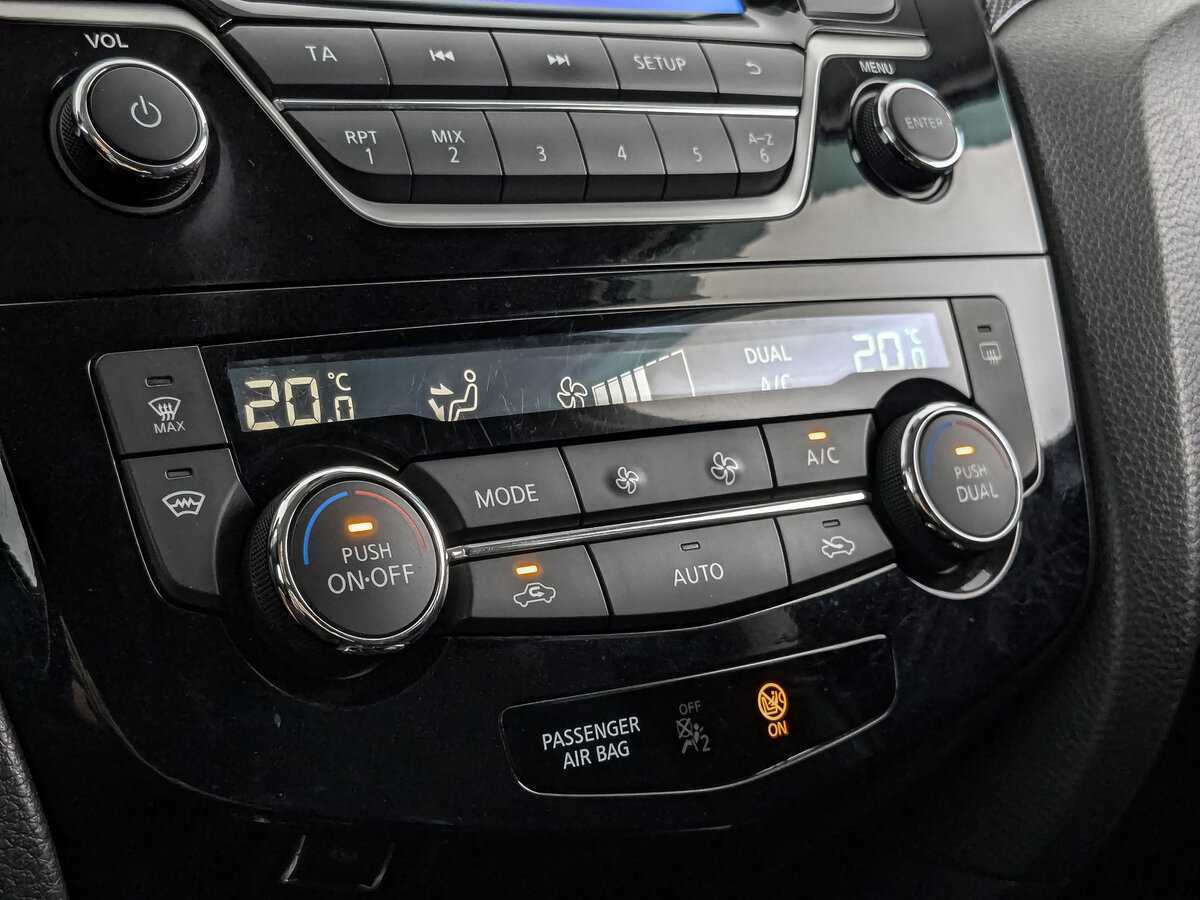 Nissan X-Trail, 2015 Фото №18