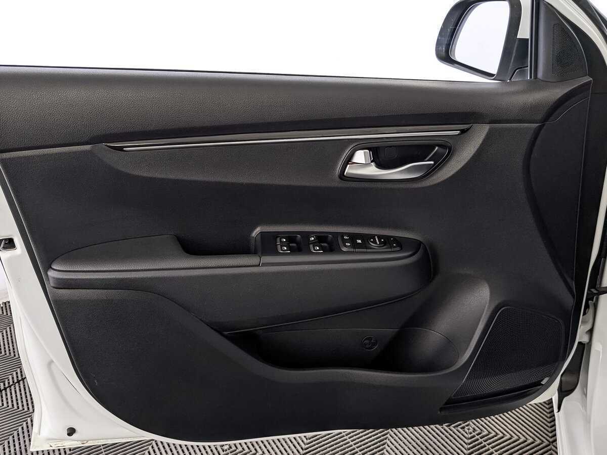 Kia Rio, 2018 Фото №17