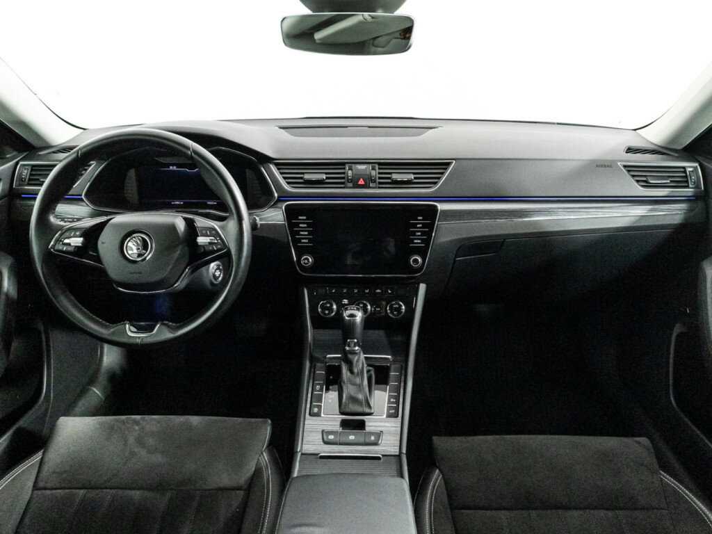 Skoda Superb, 2020 Фото №13