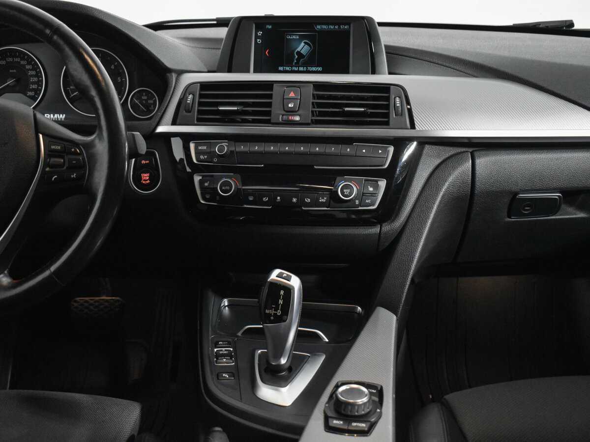 BMW 3 серии 320d xDrive, 2017 Фото №16