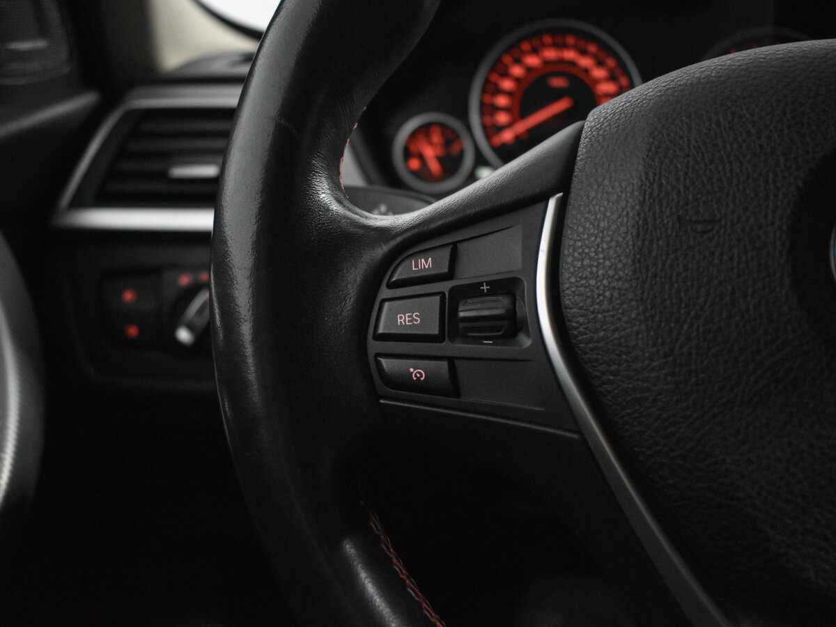 BMW 3 серии 320d xDrive, 2017 Фото №19