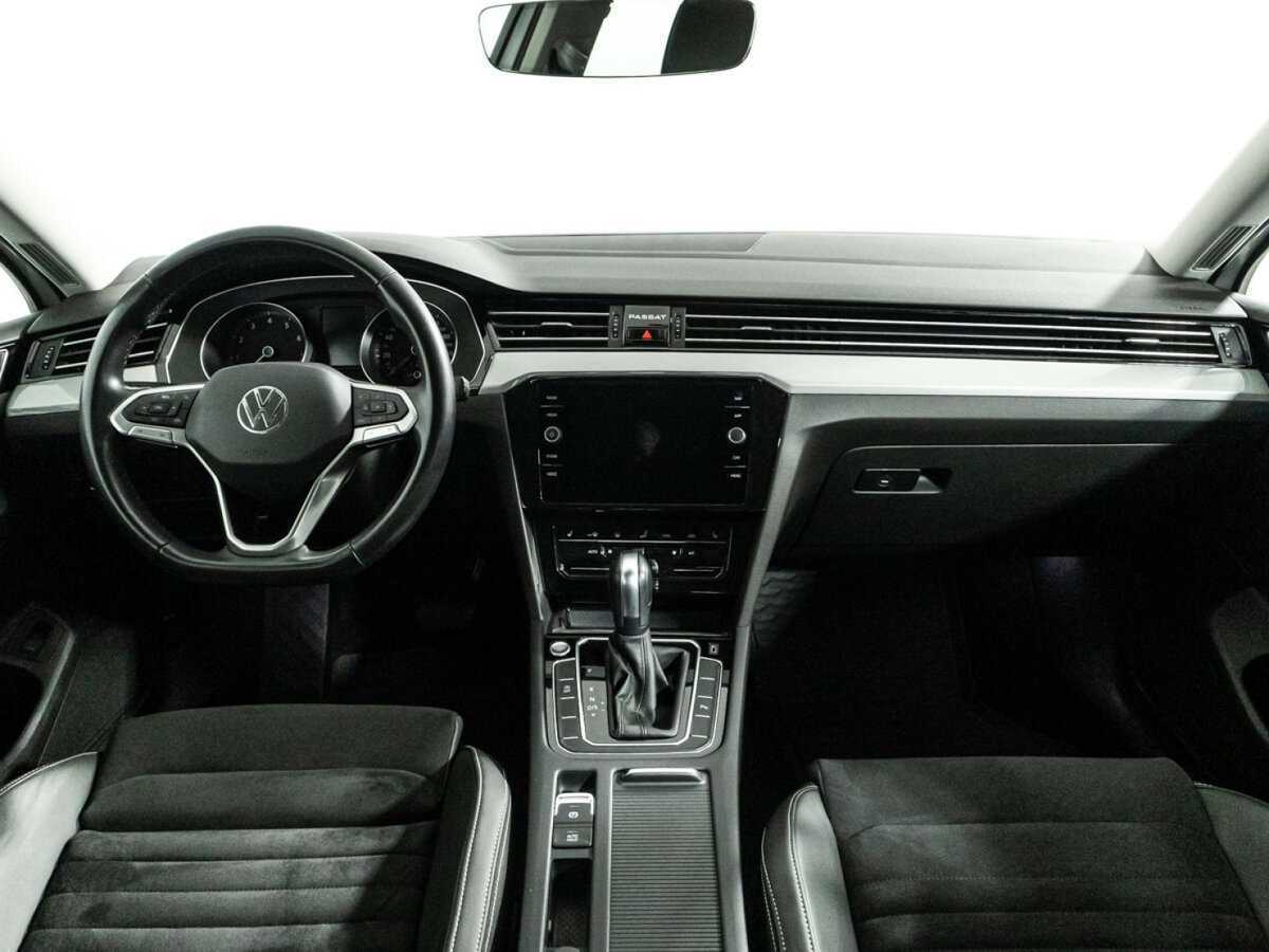 Volkswagen Passat, 2020 Фото №13