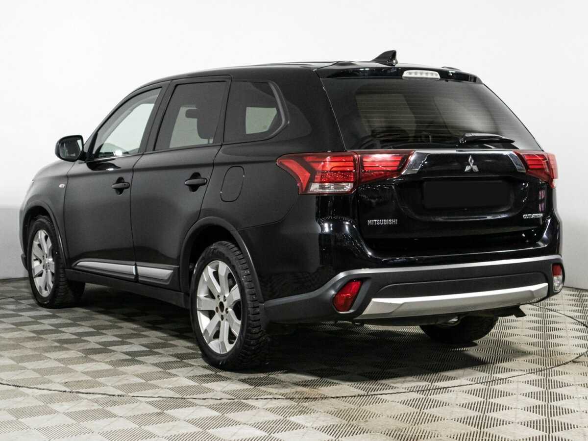 Mitsubishi Outlander, 2018 - 122 146 км. | Фото №7