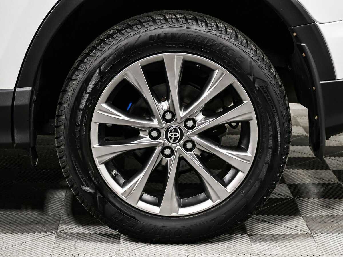 Toyota RAV4, 2019 Фото №15