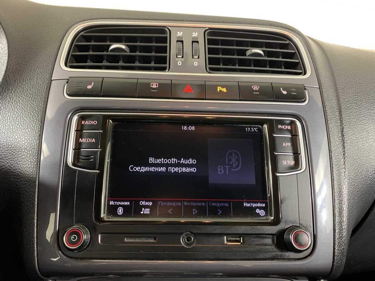 Volkswagen Polo, 2018 Фото №16