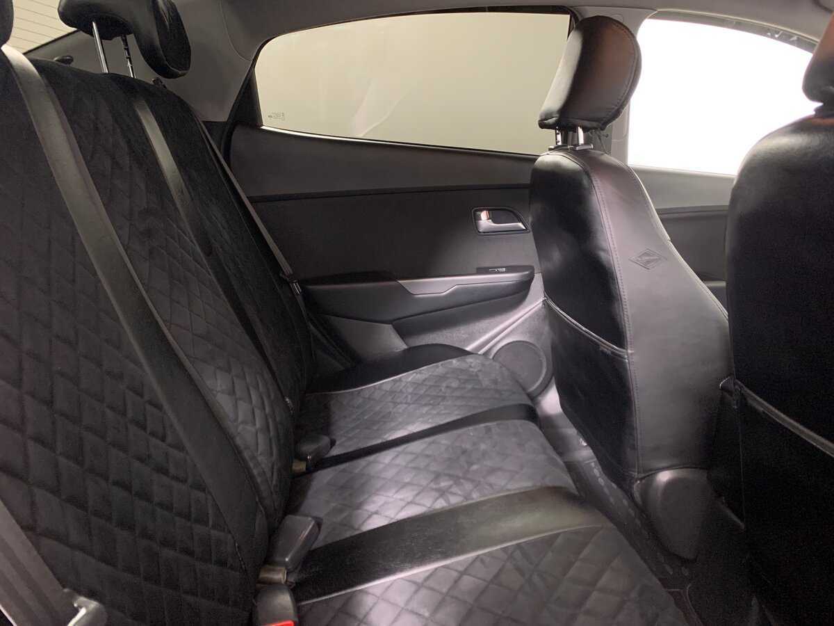 Kia Rio, 2017 Фото №16