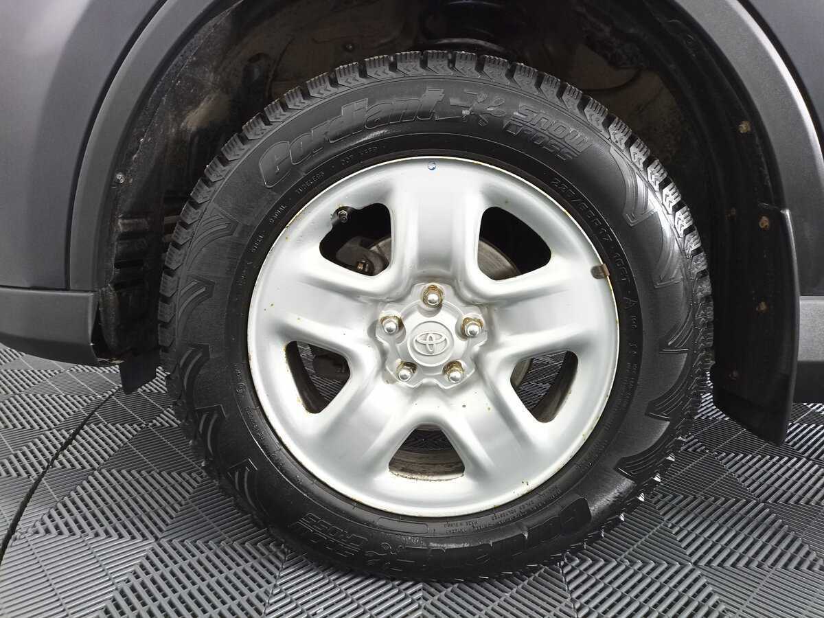 Toyota RAV4, 2019 Фото №18