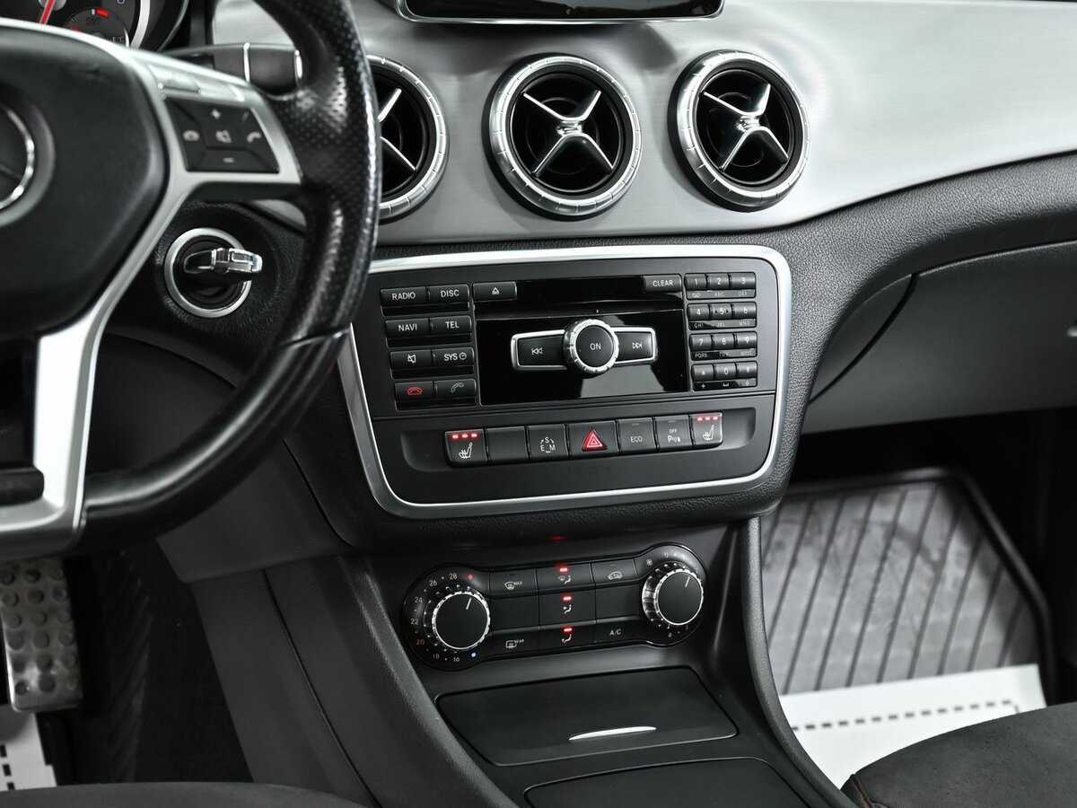 Mercedes-Benz CLA 200, 2013 Фото №13