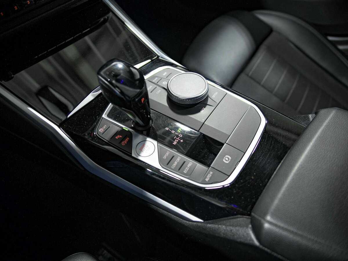 BMW 3 серии 320d xDrive, 2019 Фото №12