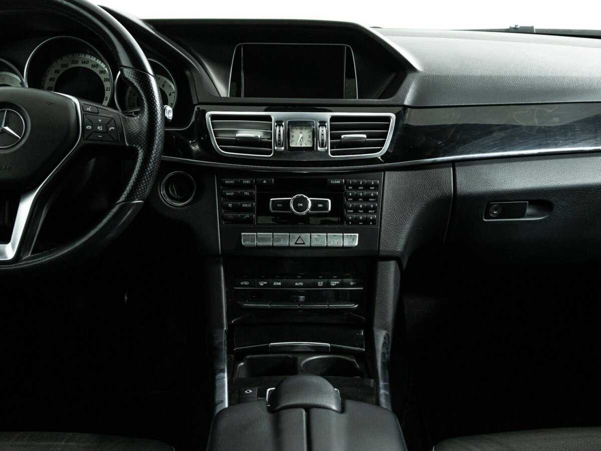 Mercedes-Benz E-Класс 300, 2013 Фото №14
