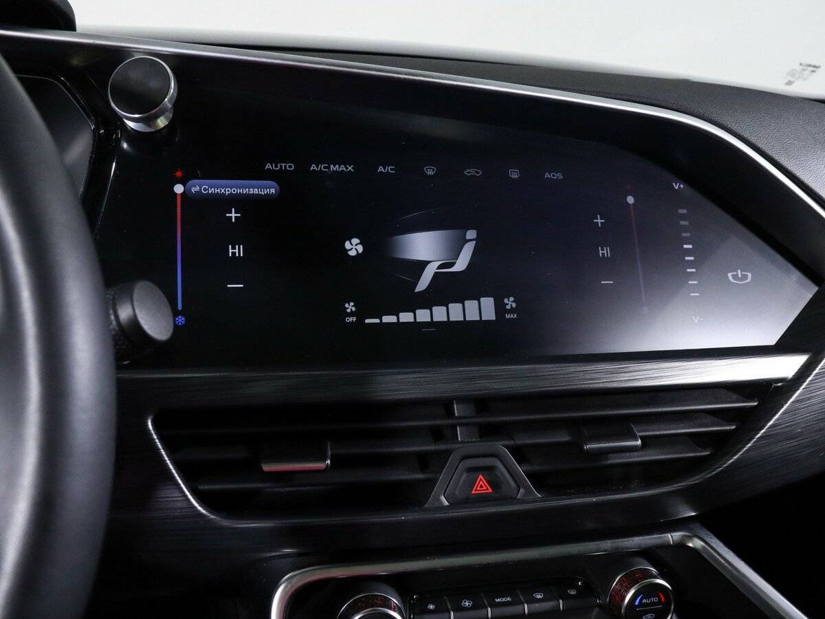 Geely Tugella, 2022 Фото №23