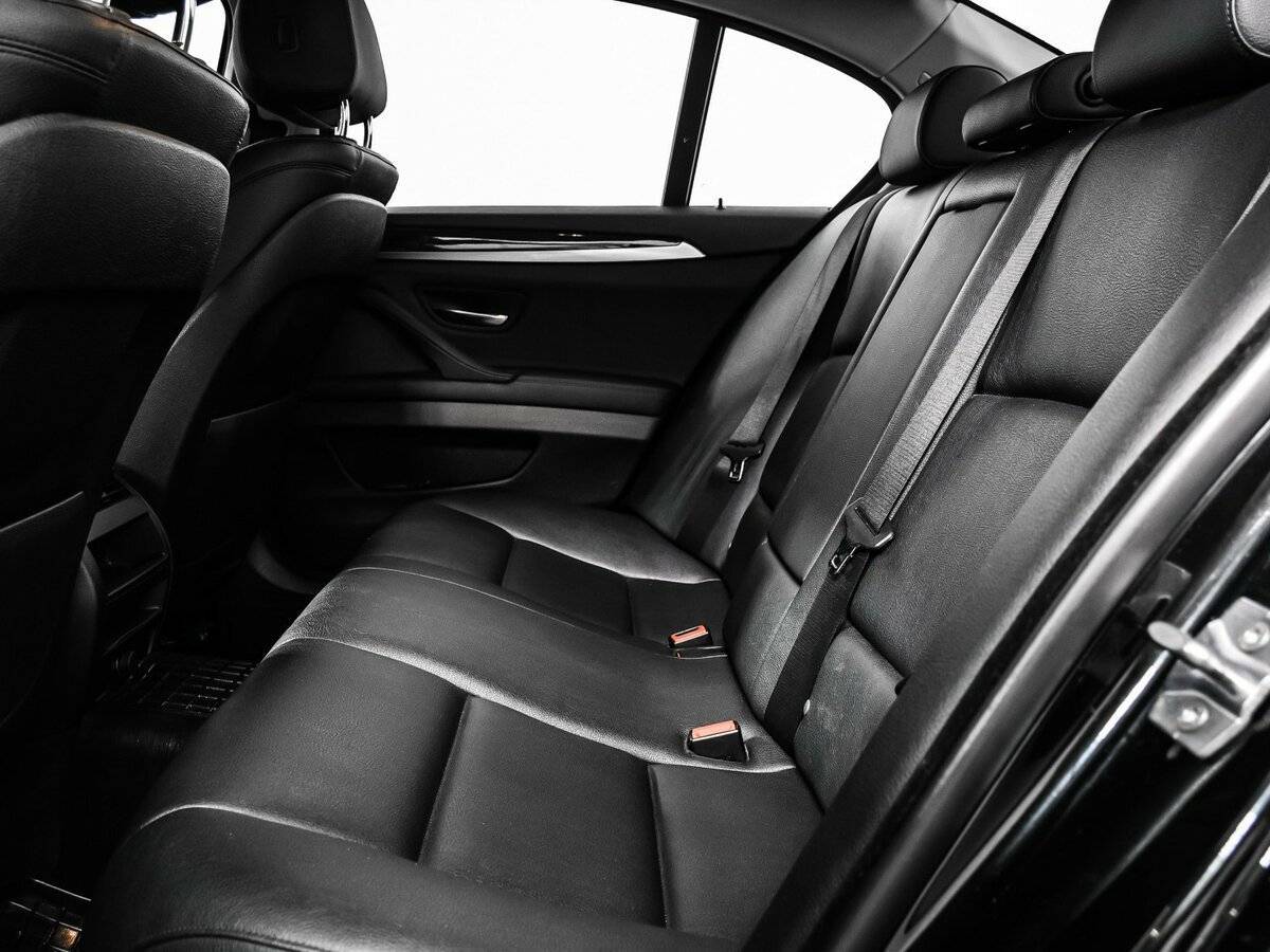 BMW 5 серии 520i, 2016 Фото №13