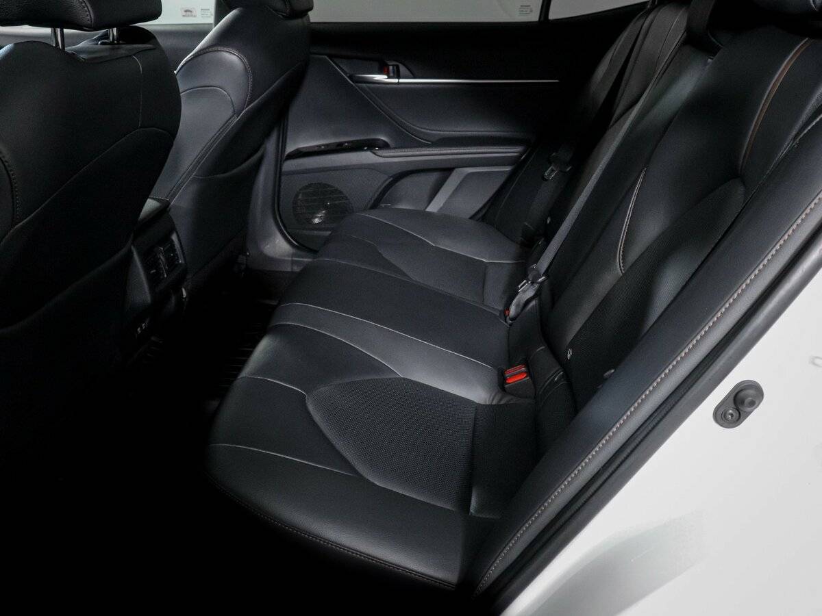 Toyota Camry, 2019 Фото №10
