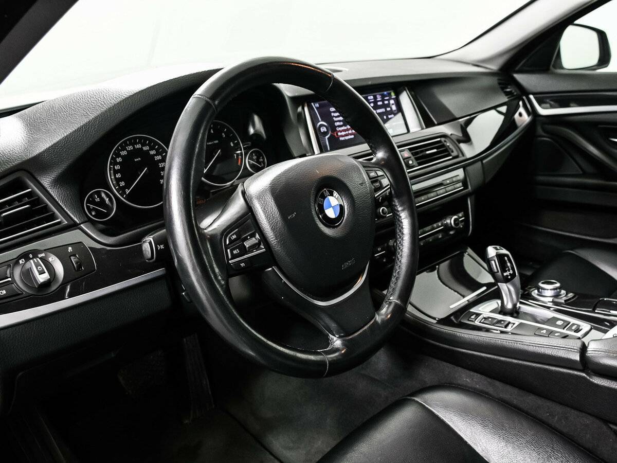 BMW 5 серии 528i xDrive, 2014 Фото №13
