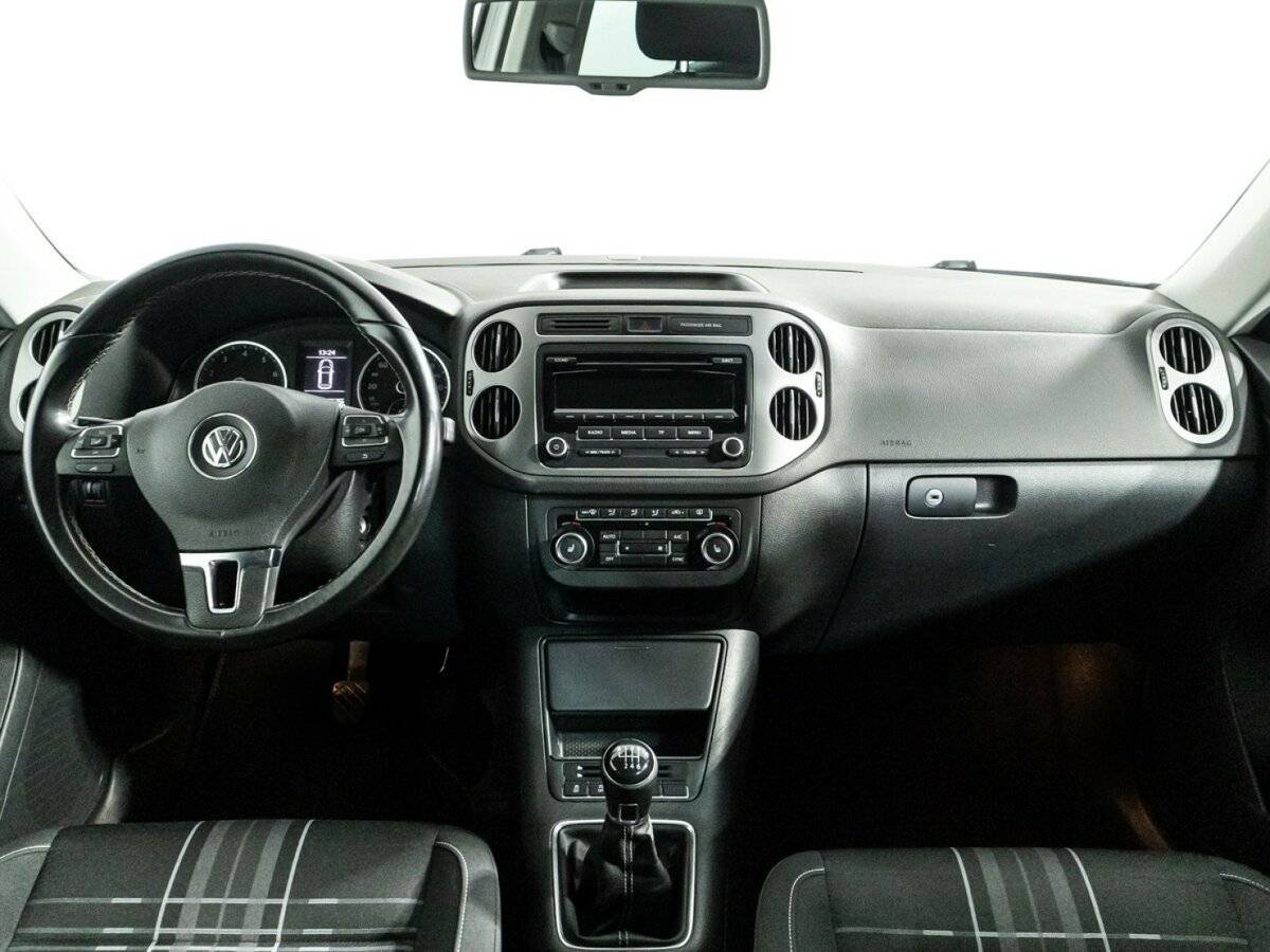 Volkswagen Tiguan, 2015 Фото №13