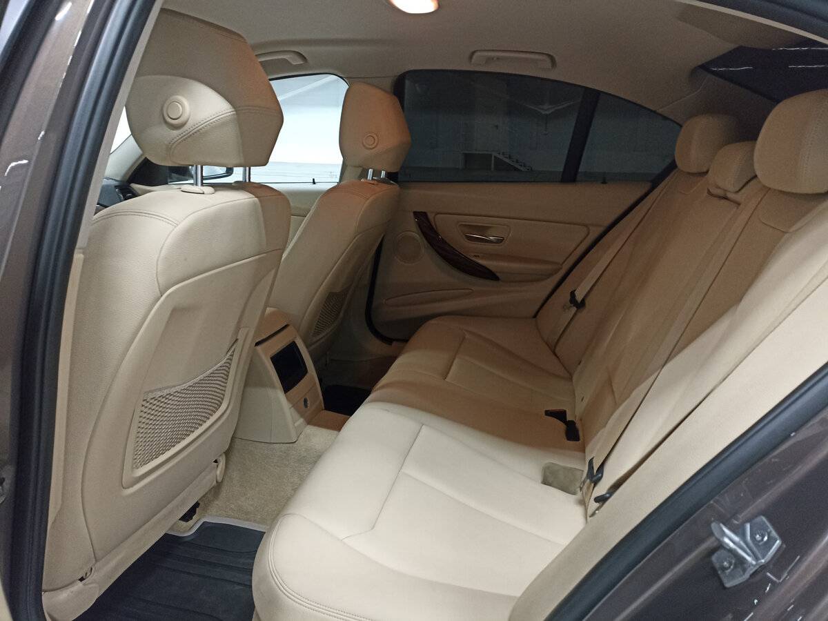 BMW 3 серии 320i, 2013 Фото №12