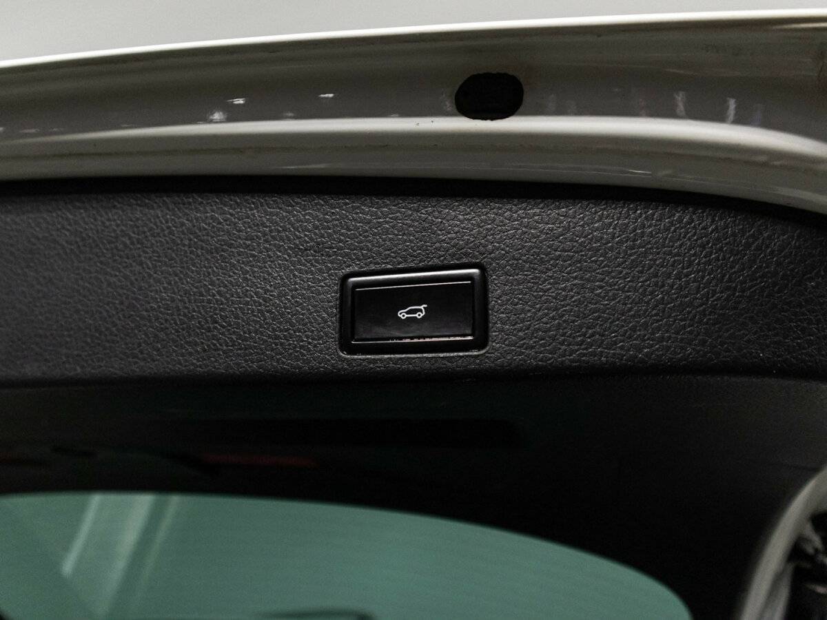 Volkswagen Touareg, 2016 Фото №16