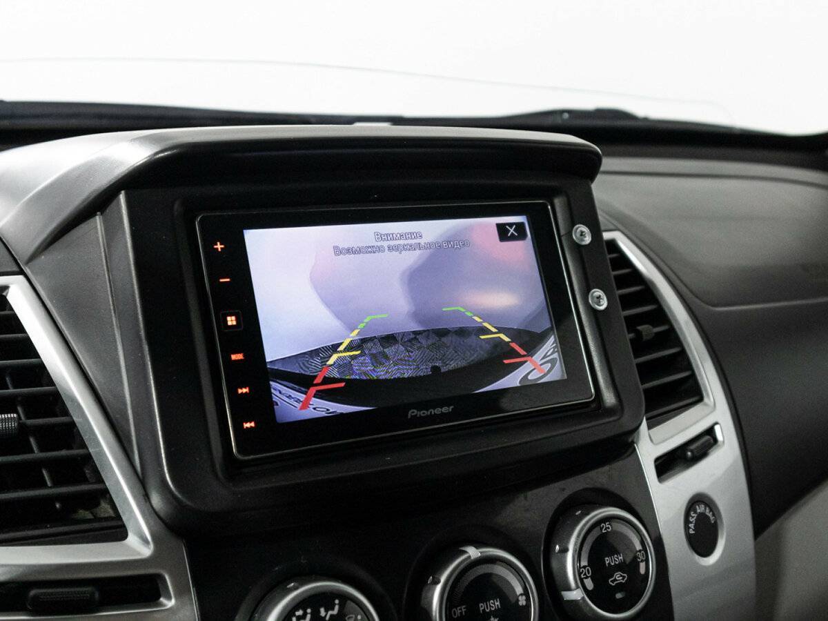 Mitsubishi Pajero Sport, 2012 Фото №17