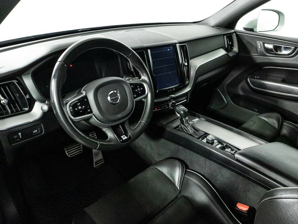 Volvo XC60, 2018 Фото №11