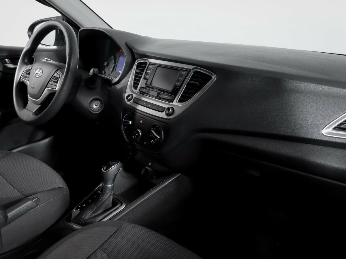 Hyundai Solaris II Рестайлинг, 2020 Фото №7