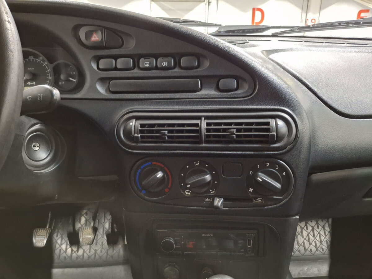 Chevrolet Niva I Рестайлинг, 2018 Фото №15