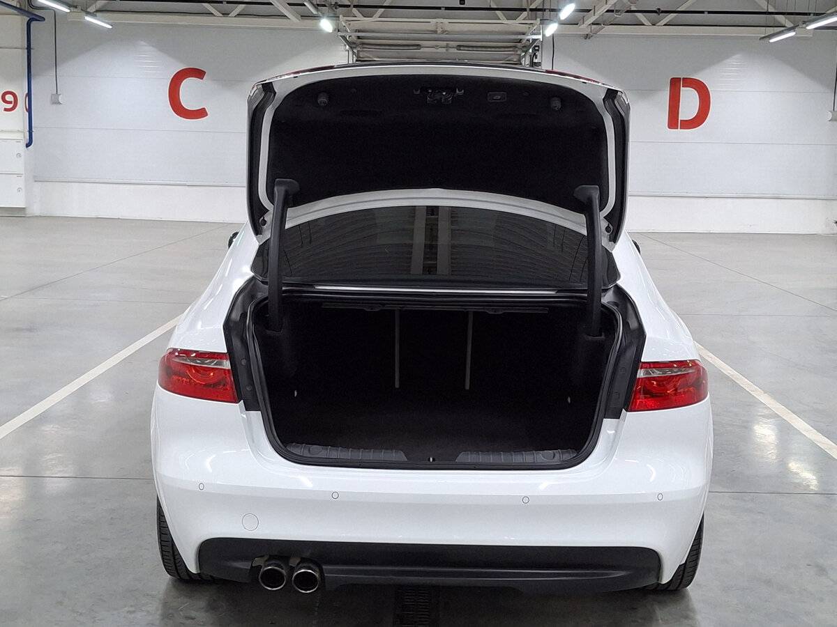 Jaguar XF II, 2016 Фото №10