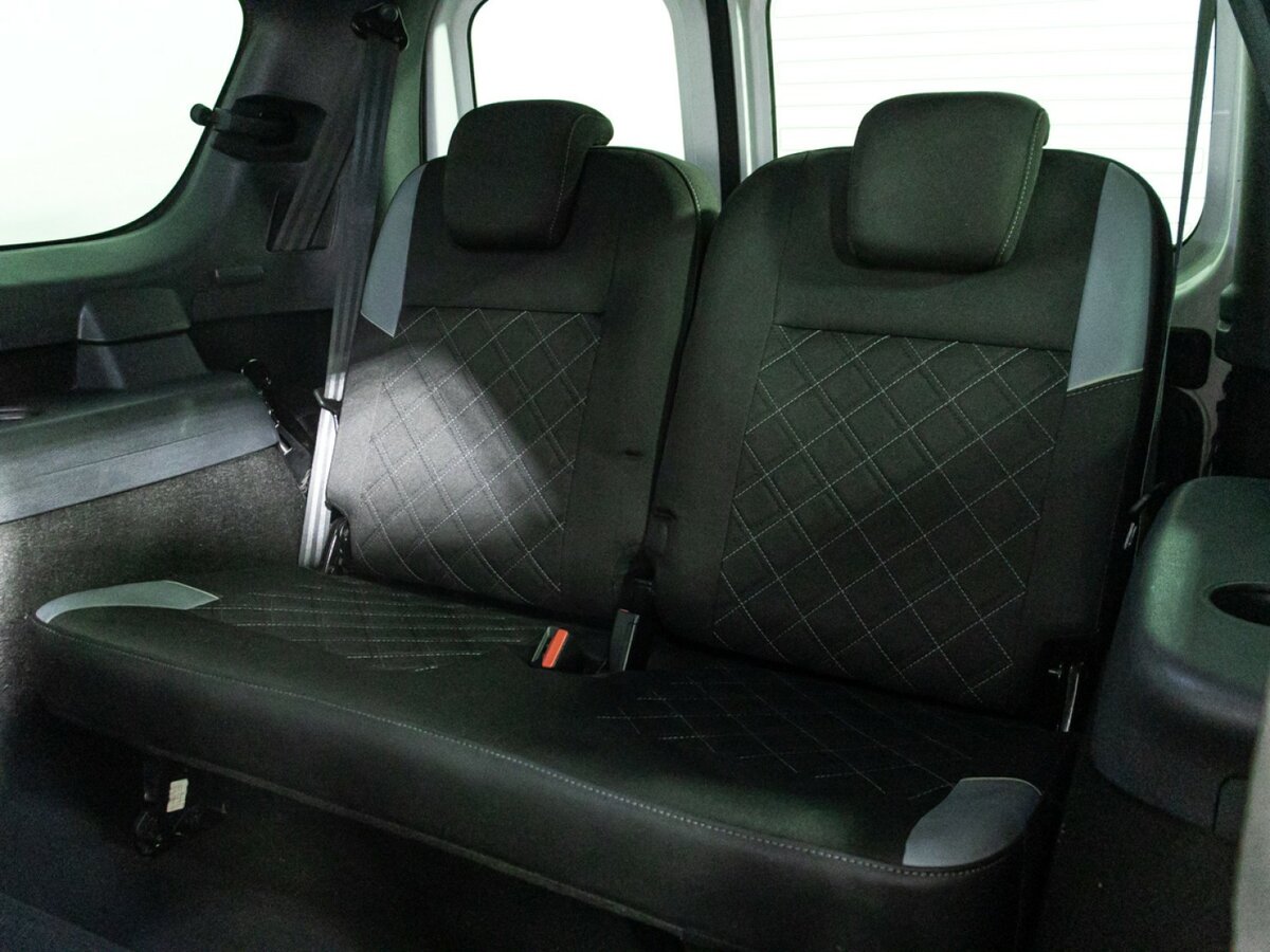 Lada (ВАЗ) Largus Cross I Рестайлинг, 2021 Фото №16