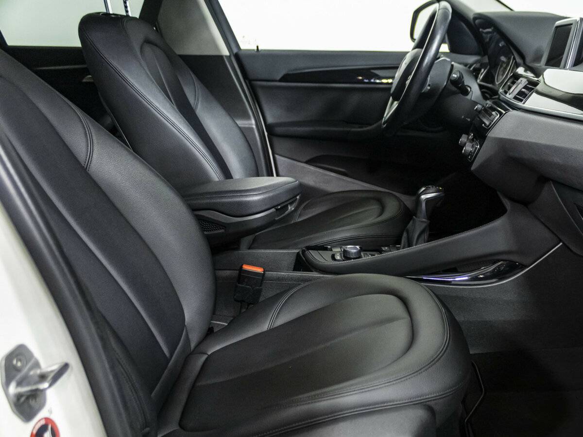 BMW X1 20i xDrive II (F48), 2016 Фото №8