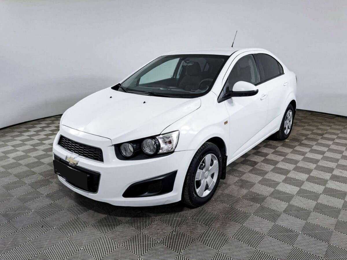 Chevrolet Aveo, 2013 Фото №1